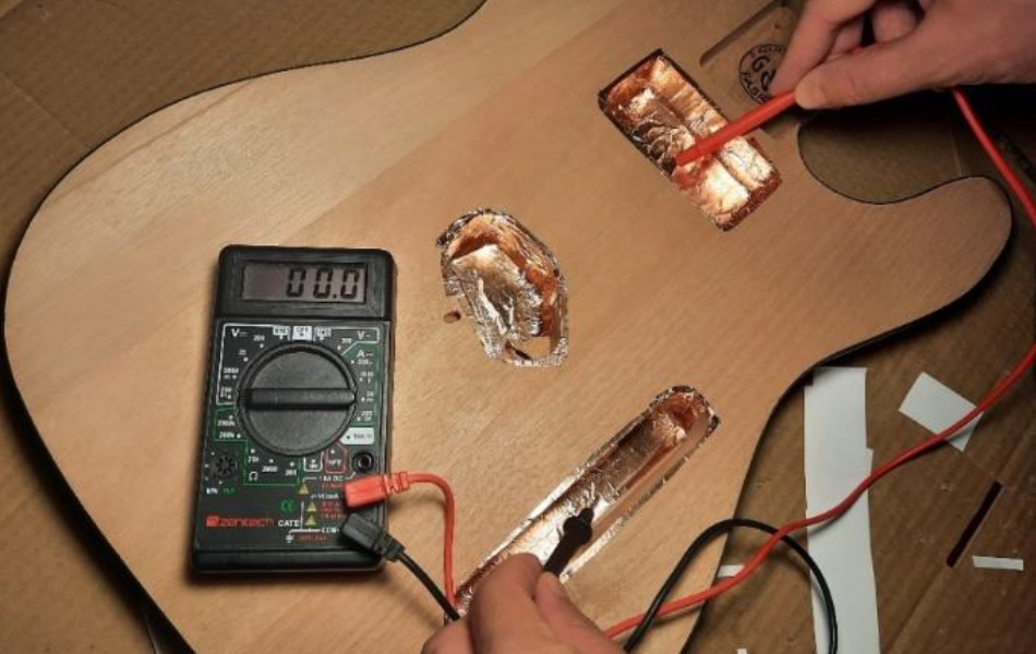 Testing Guitar Shielding Connectivity With Multimeter
